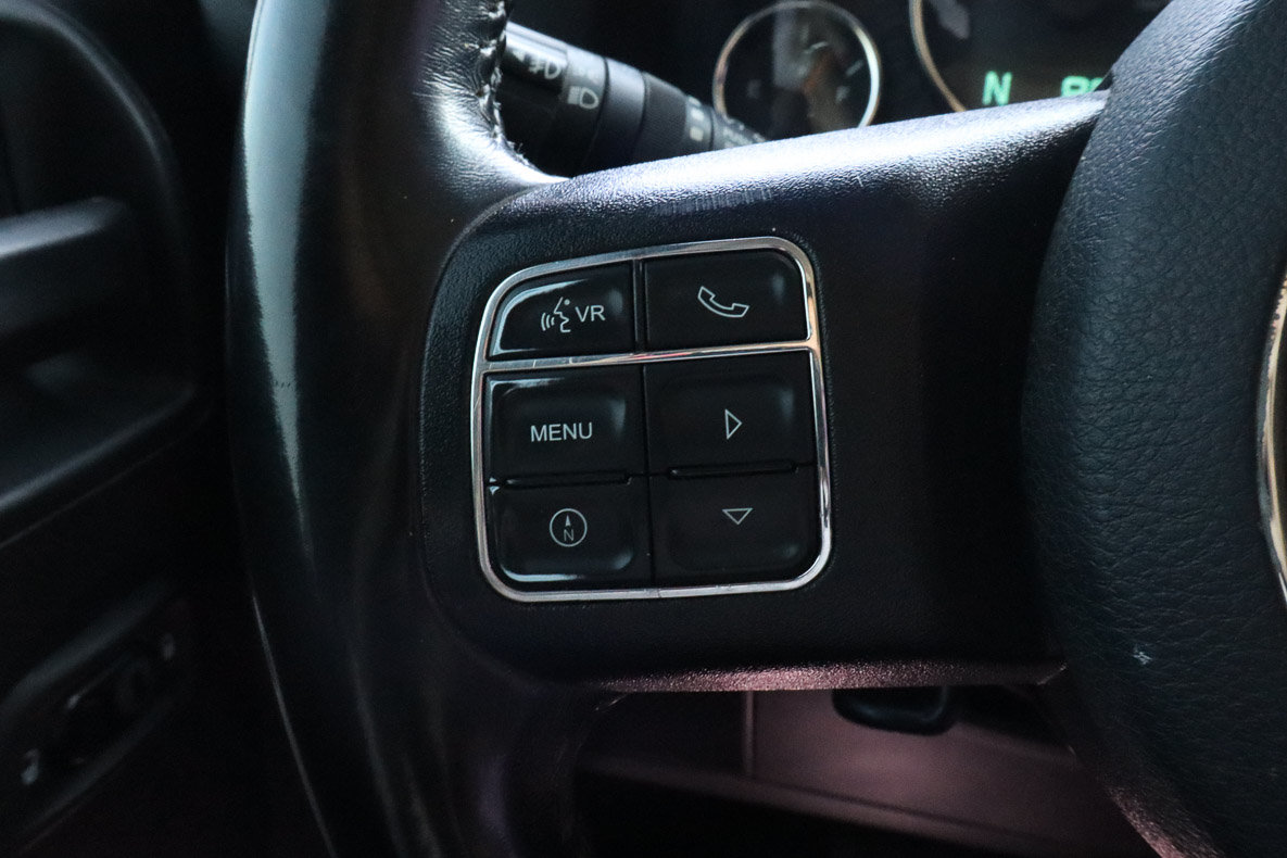 Used 2018 Jeep Wrangler Unlimited Sport S AWD/4WD image 32