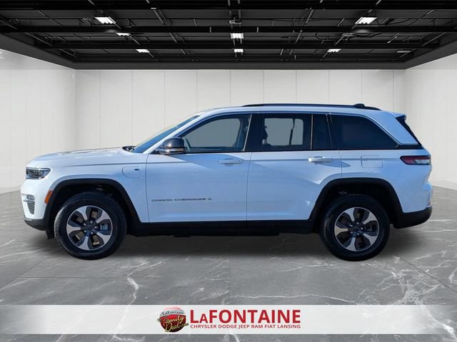 Used 2022 Jeep Grand Cherokee Limited 4xe image 2