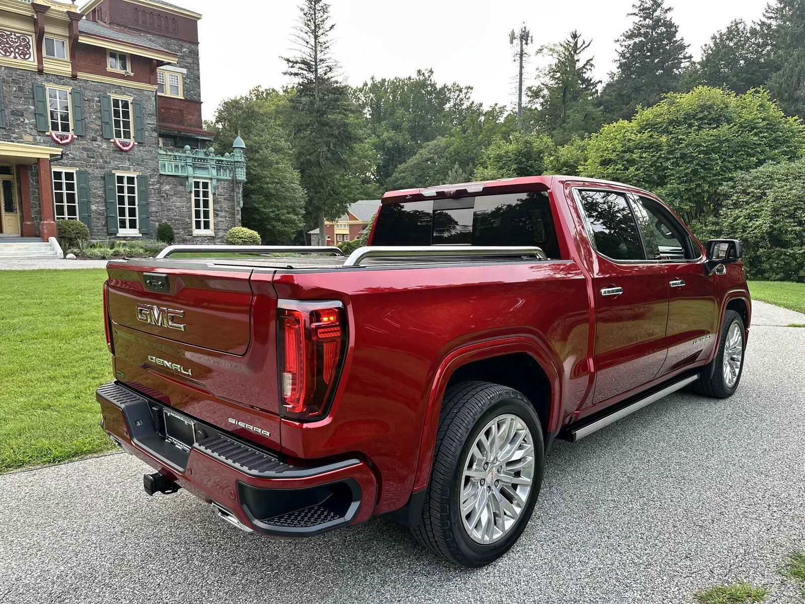 Used 2022 GMC Sierra 1500 Denali w/ Denali Reserve Package AWD/4WD image 10