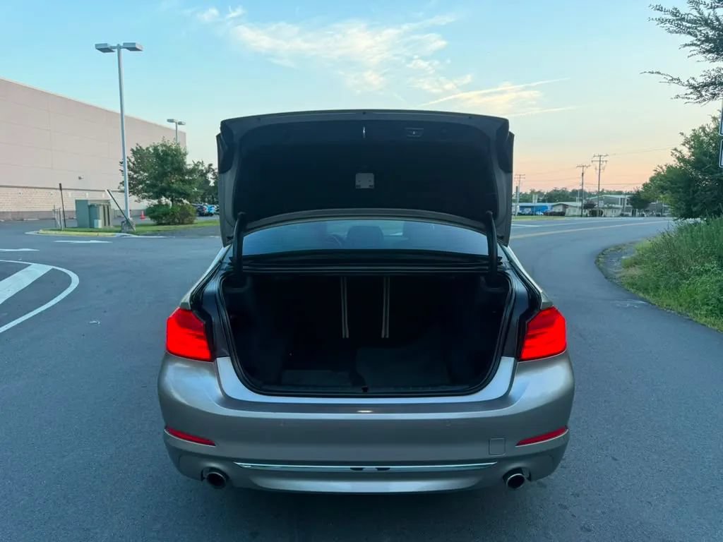 Used 2017 BMW 530i RWD image 15