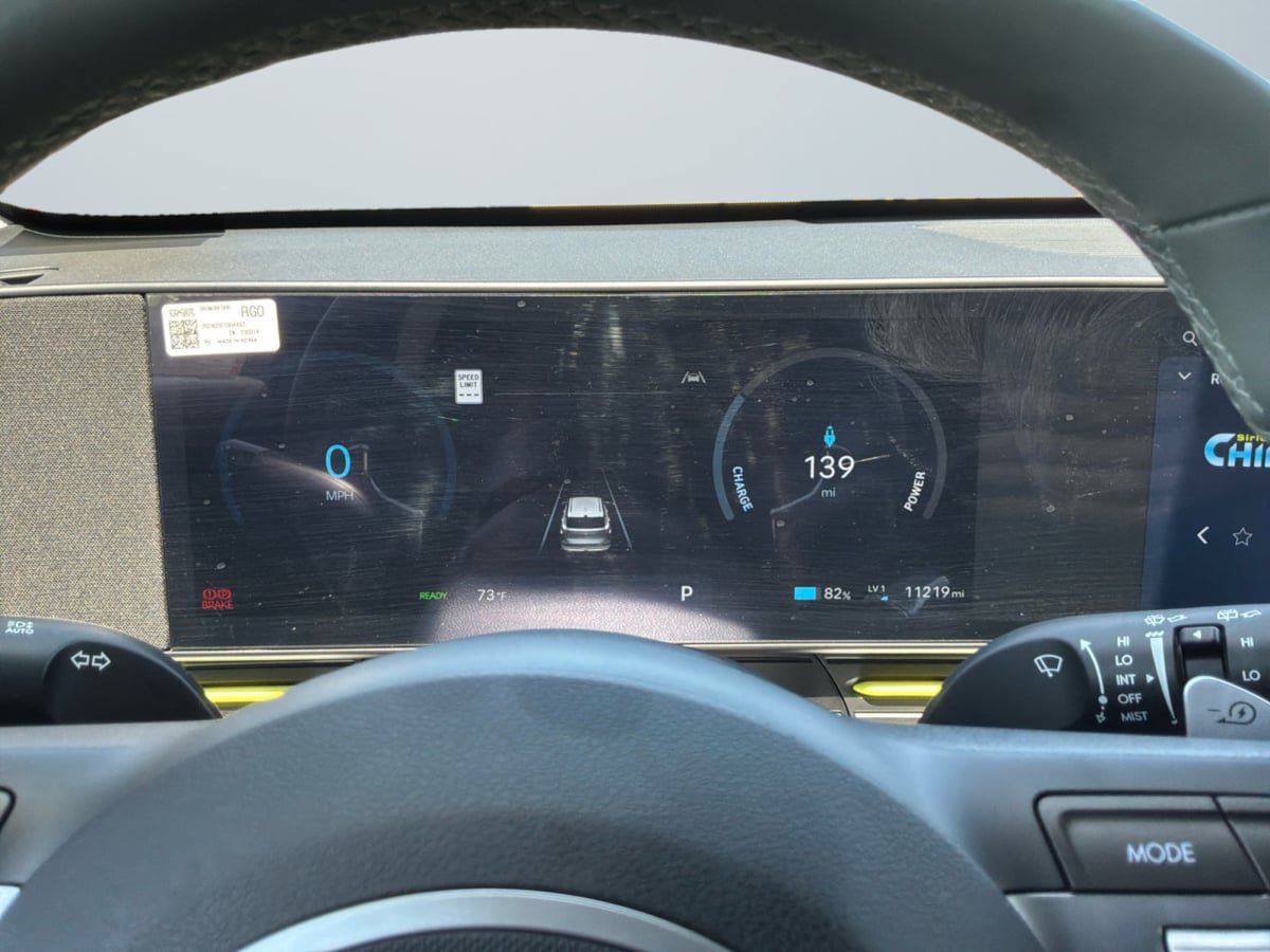 Used 2024 Hyundai Kona Limited FWD image 12