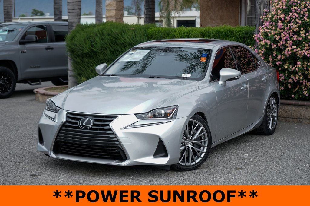 Used 2018 Lexus IS 300 AWD w/ Comfort Package image 4