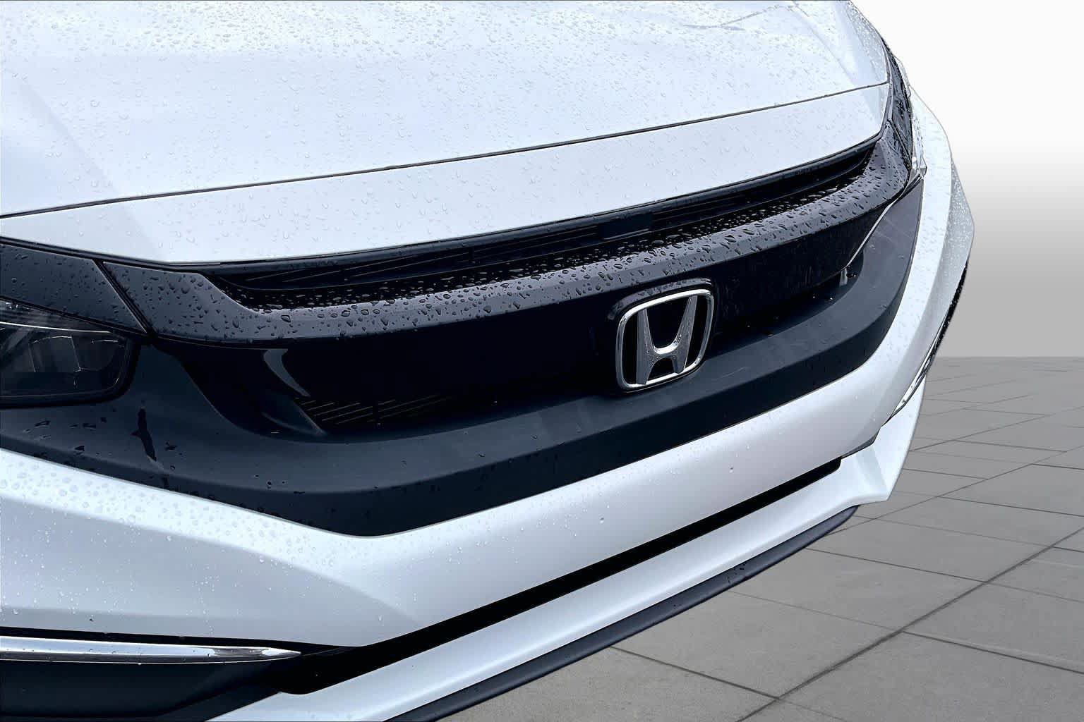 Used 2020 Honda Civic Touring image 30
