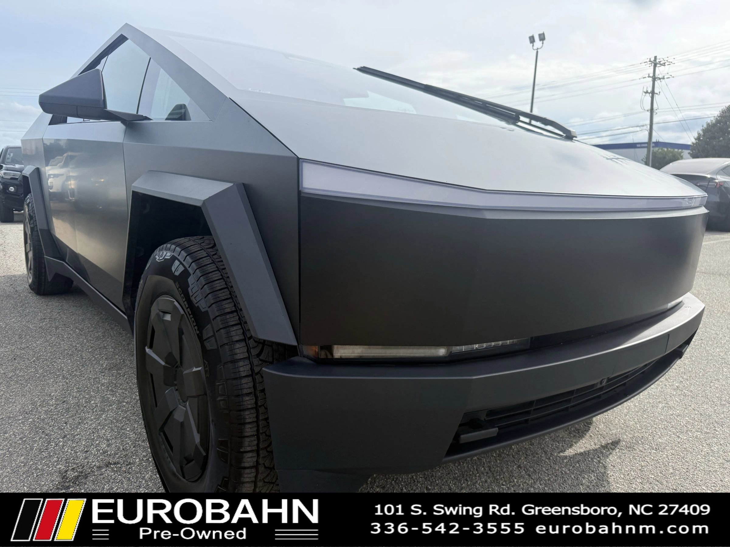 Used 2024 Tesla Cybertruck Cyberbeast AWD/4WD image 9