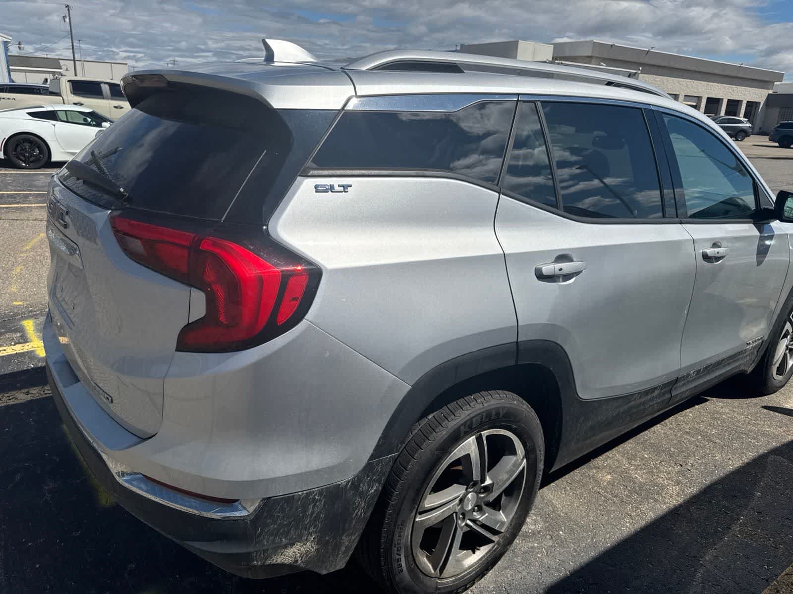 Used 2020 GMC Terrain SLT w/ Preferred Package AWD/4WD image 13