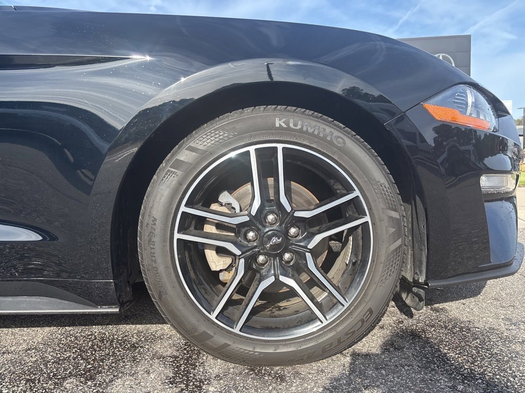Used 2019 Ford Mustang Premium image 10