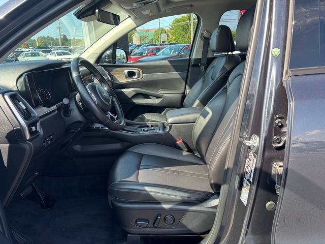 Certified 2023 Kia Sorento X-Line EX AWD/4WD image 11