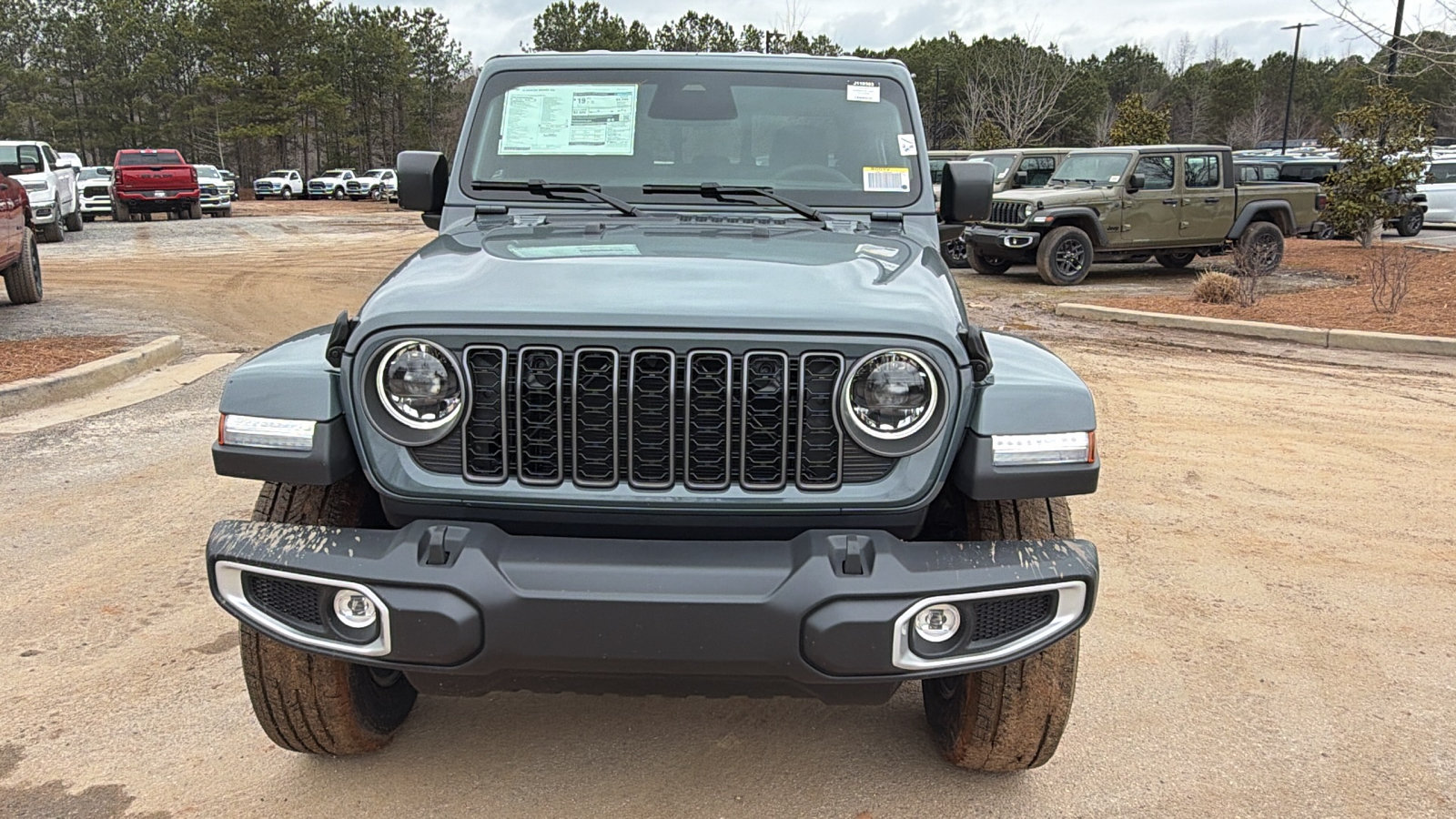 New 2026 Jeep Gladiator Sport AWD/4WD image 3
