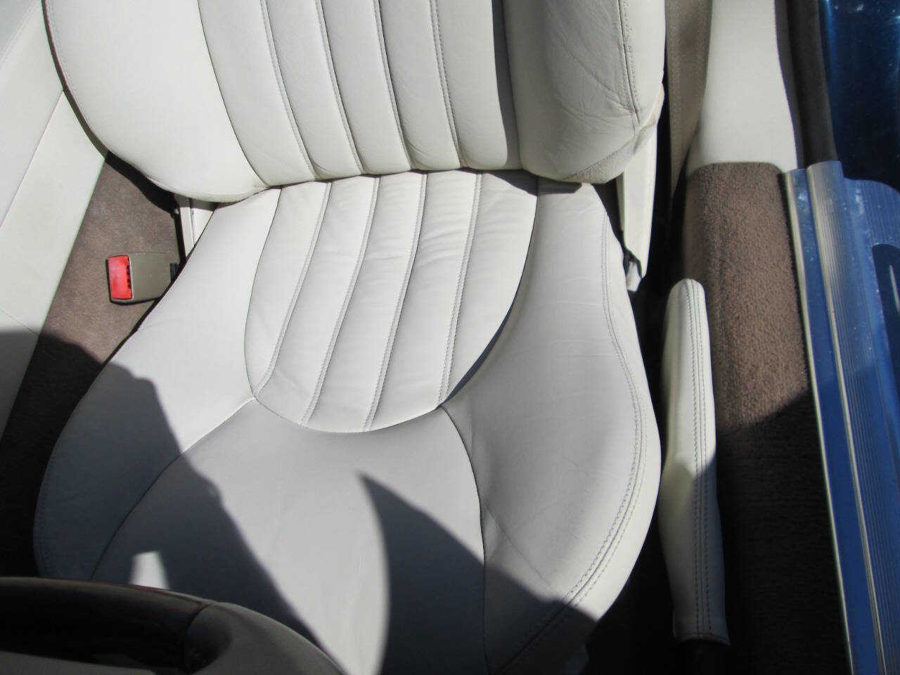 Used 1998 Jaguar XK8 XK8 2dr Convertible image 23