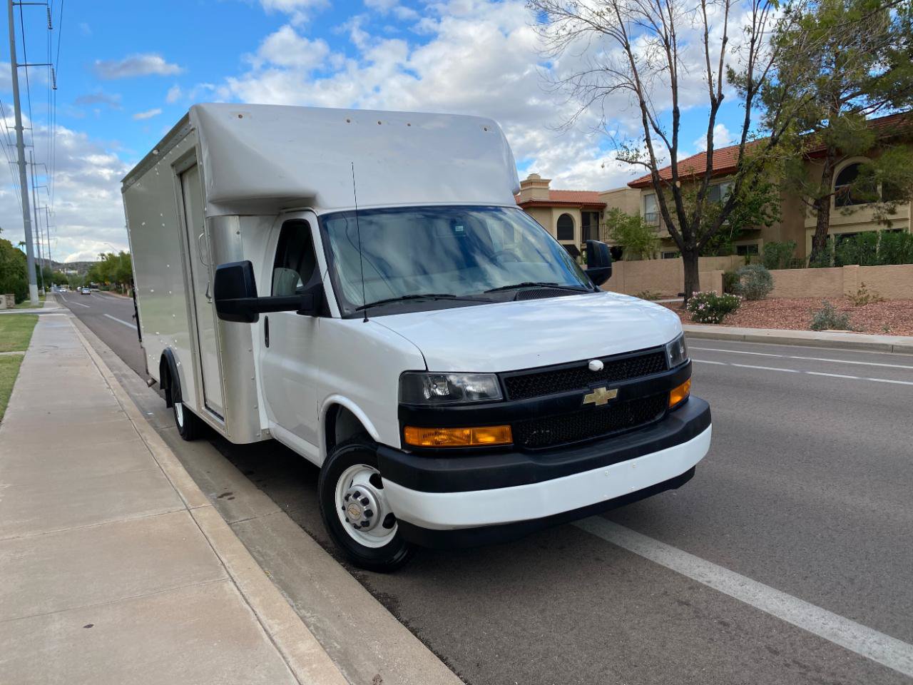 Used 2022 Chevrolet Express 3500 w/ Power Convenience Package RWD image 6