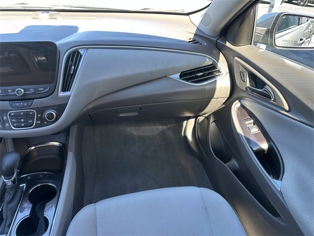 Used 2024 Chevrolet Malibu LT image 14