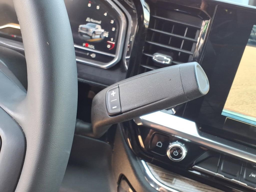 Used 2023 GMC Sierra 1500 Elevation image 13