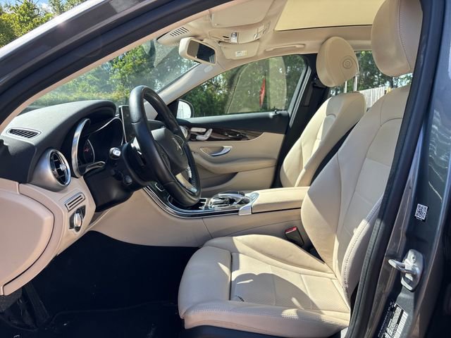 Used 2018 Mercedes-Benz C 300 Sedan image 3