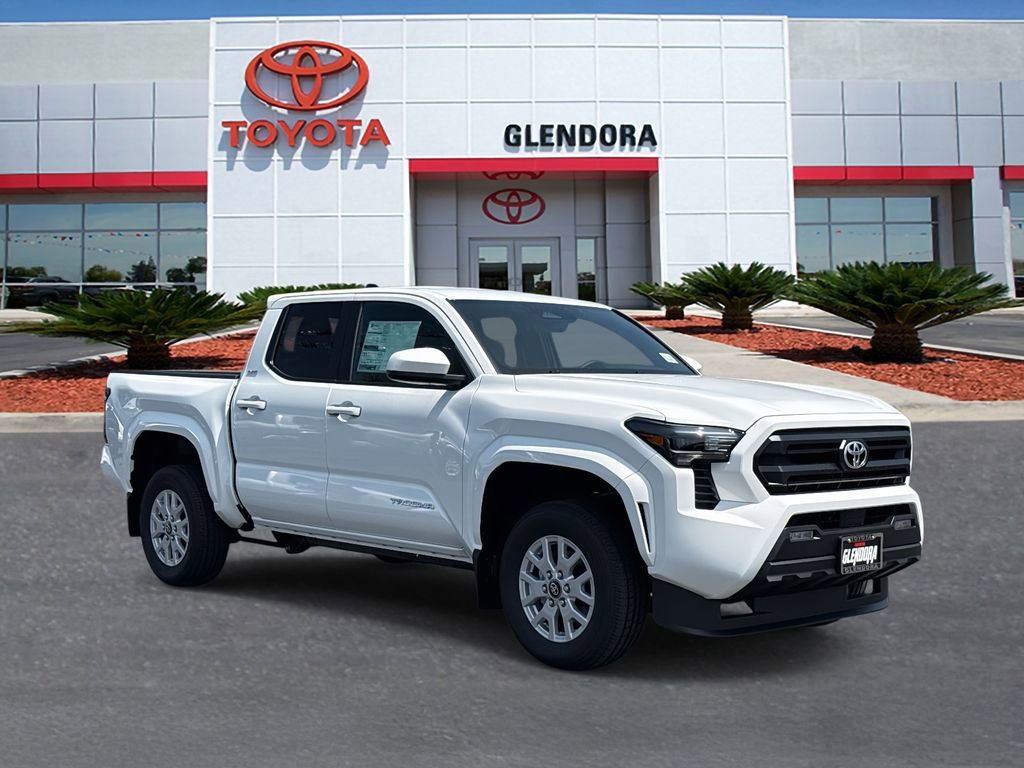 New 2025 Toyota Tacoma SR5
