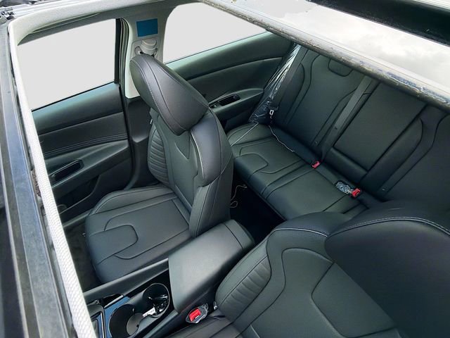 New 2026 Hyundai Elantra Limited image 23