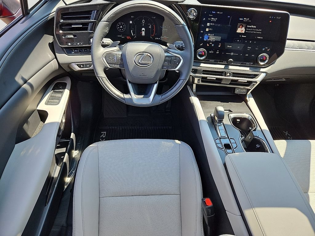 Used 2025 Lexus RX 350 Premium w/ Accessory Package (K3) AWD/4WD image 12