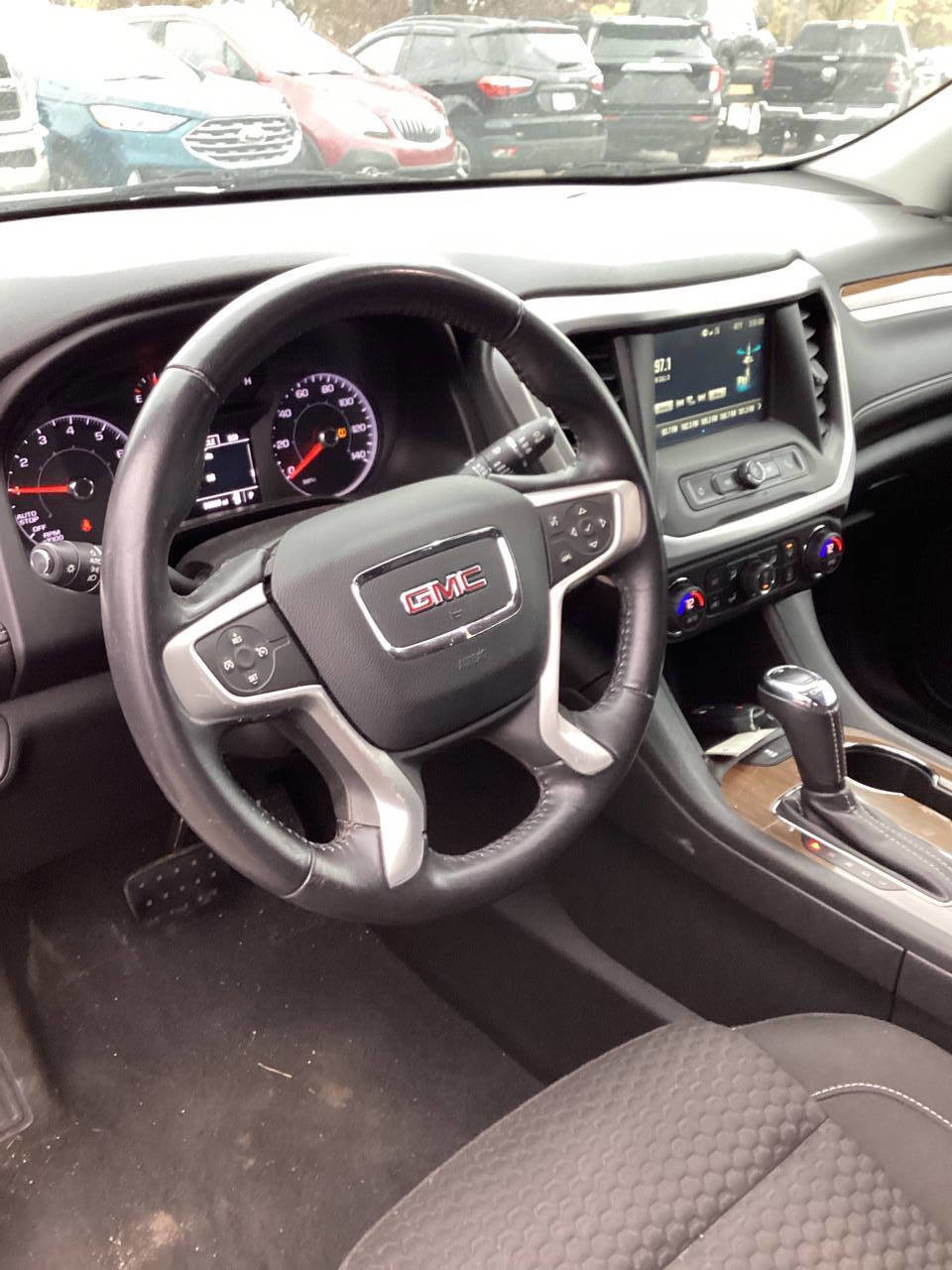 Used 2018 GMC Acadia SLE w/ LPO, Cargo Package image 16