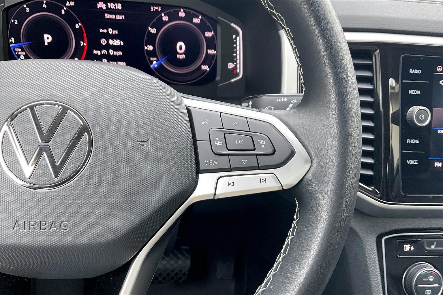 Certified 2022 Volkswagen Atlas SE FWD image 19