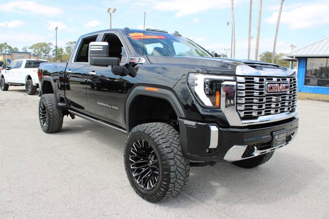 Used 2024 GMC Sierra 2500 Denali w/ Denali Reserve Package image 16