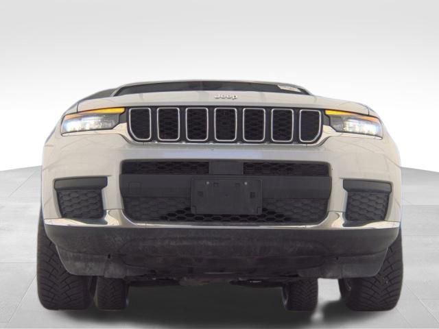 Used 2023 Jeep Grand Cherokee L Laredo AWD/4WD image 2