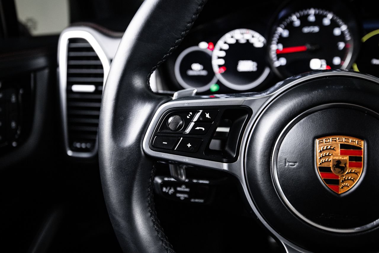 Certified 2023 Porsche Cayenne GTS AWD/4WD image 17