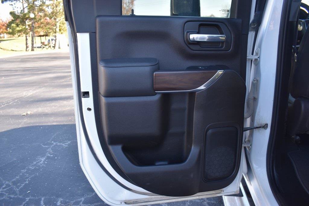 Used 2023 GMC Sierra 2500 SLT w/ SLT Convenience Package AWD/4WD image 16