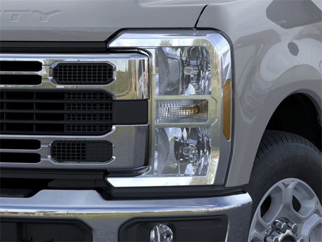 New 2026 Ford F250 XLT image 18