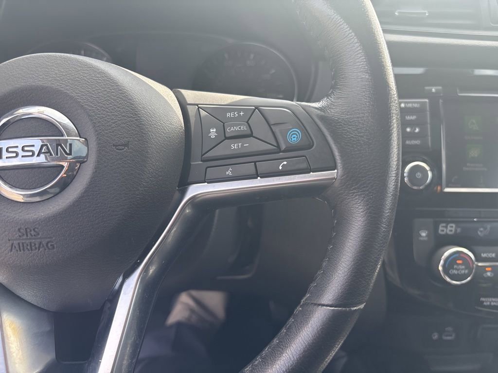 Used 2019 Nissan Rogue SV w/ Sun & Sound Touring Package image 19