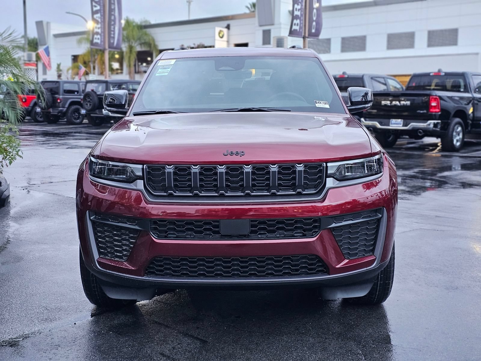 New 2026 Jeep Grand Cherokee Altitude RWD image 2