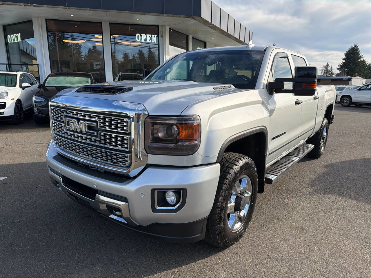 Used 2019 GMC Sierra 2500 Denali w/ Duramax Plus Package image 1