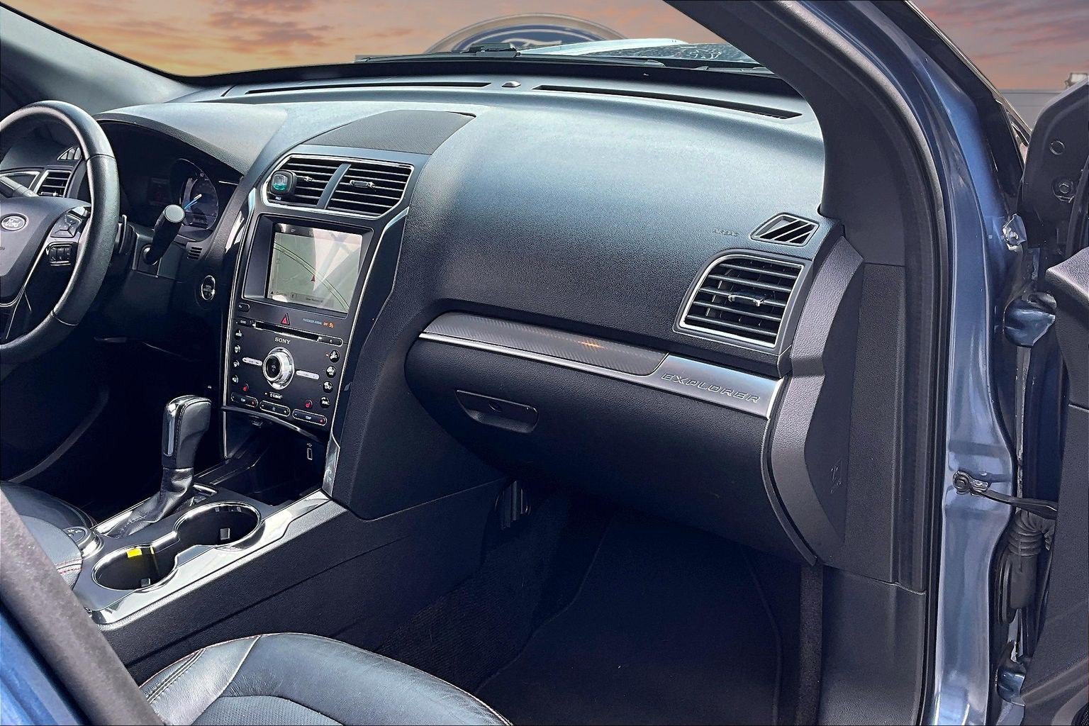 Used 2018 Ford Explorer Sport AWD/4WD image 15