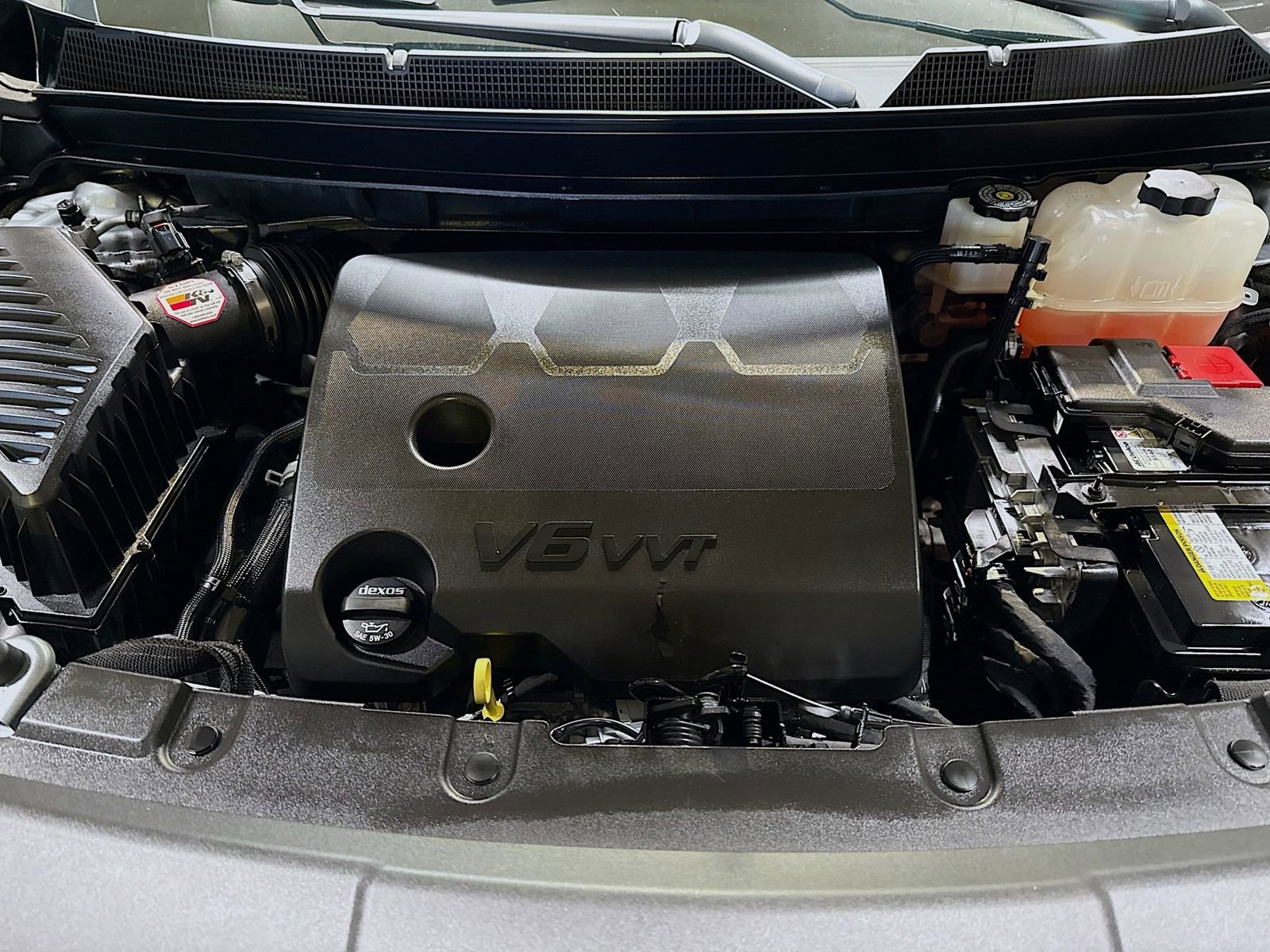 Used 2023 Chevrolet Traverse Premier image 36