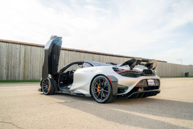 Used 2022 McLaren 765LT RWD image 40