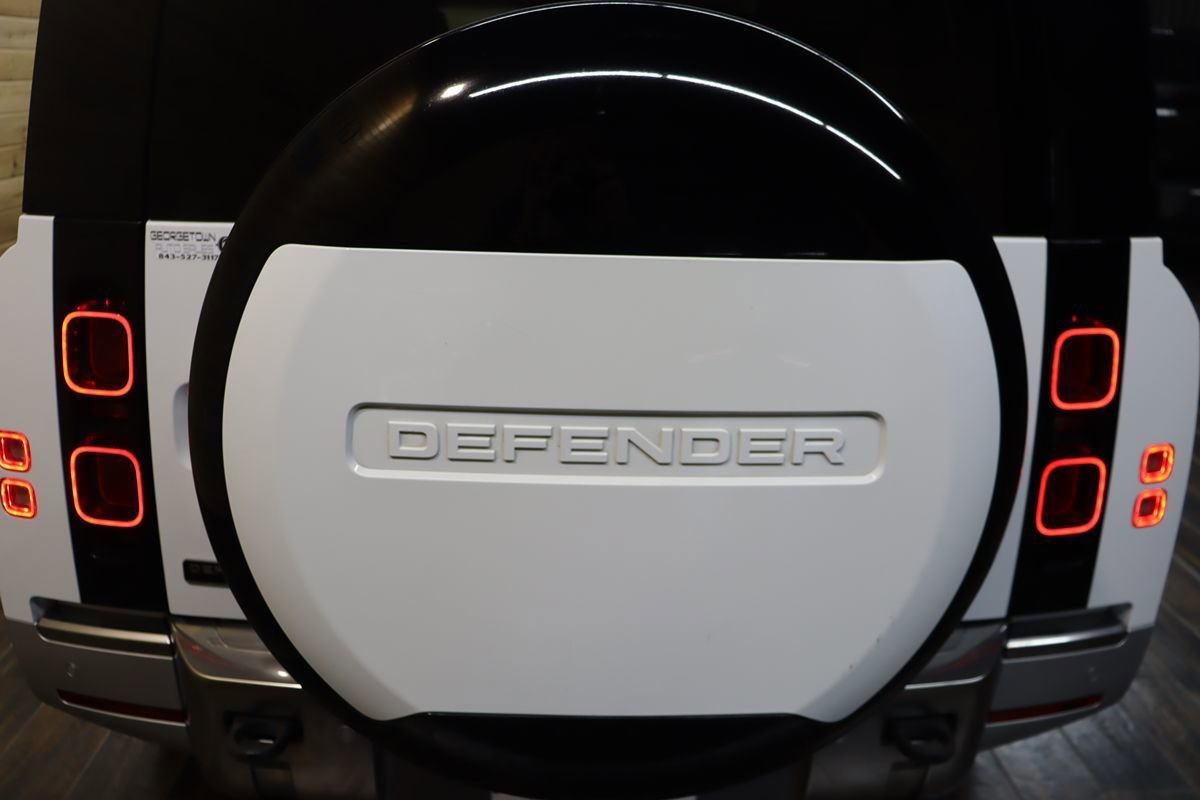 Used 2023 Land Rover Defender 130 First Edition AWD/4WD image 31