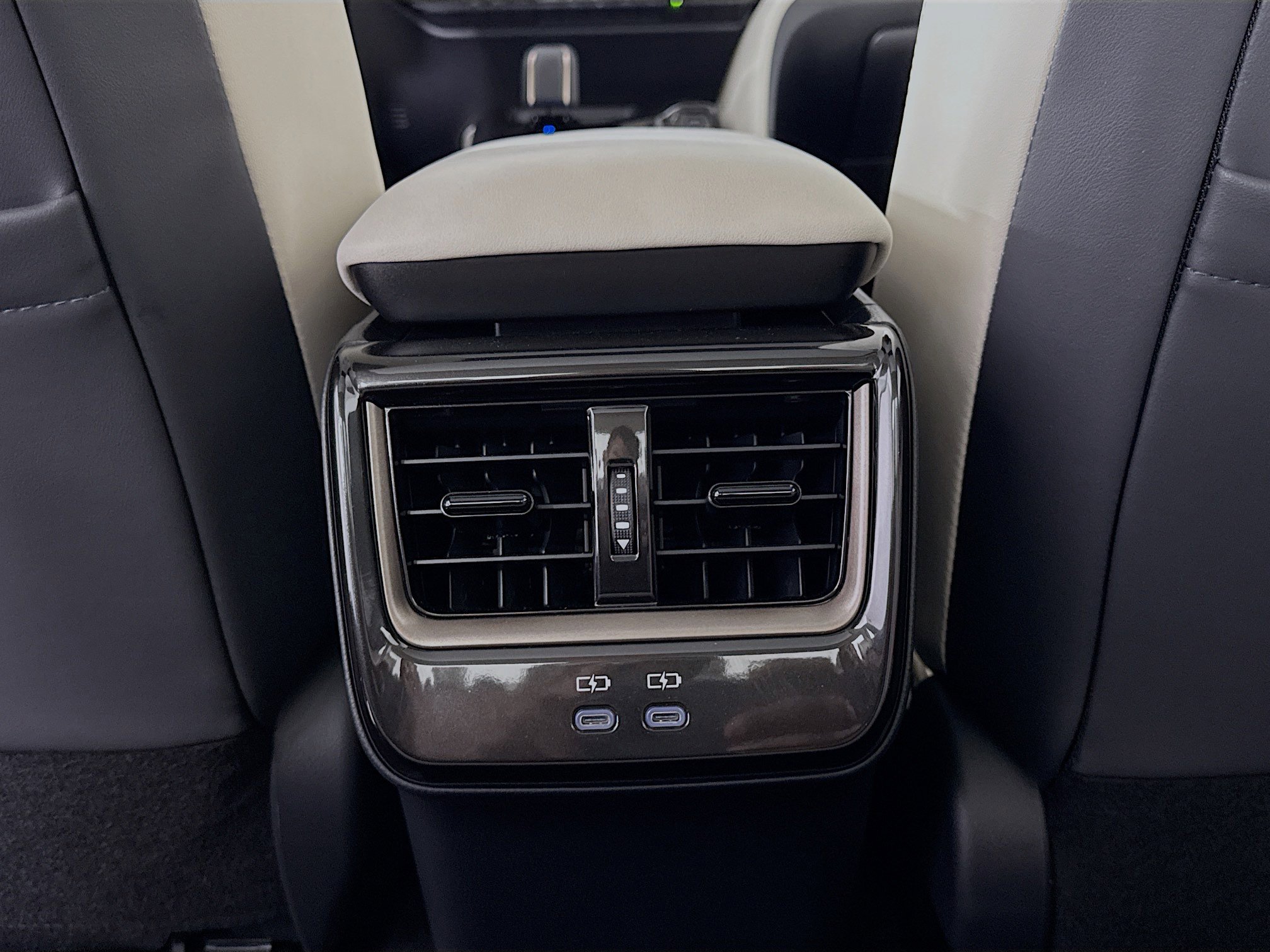 Used 2026 Toyota Crown Nightshade image 27