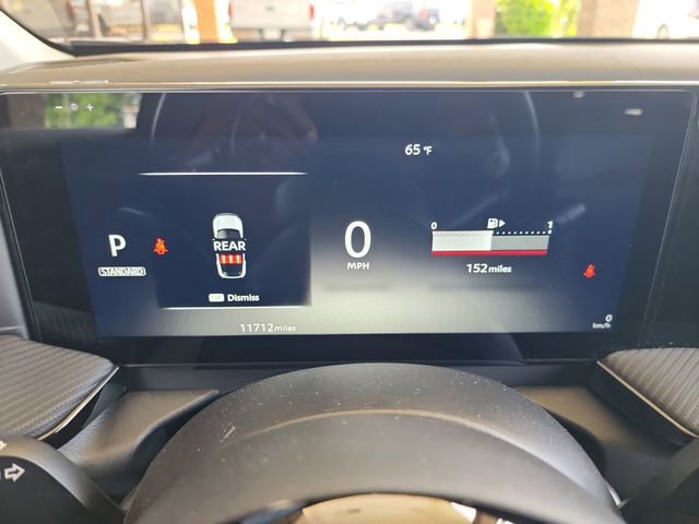 Used 2025 Nissan Kicks SR image 16