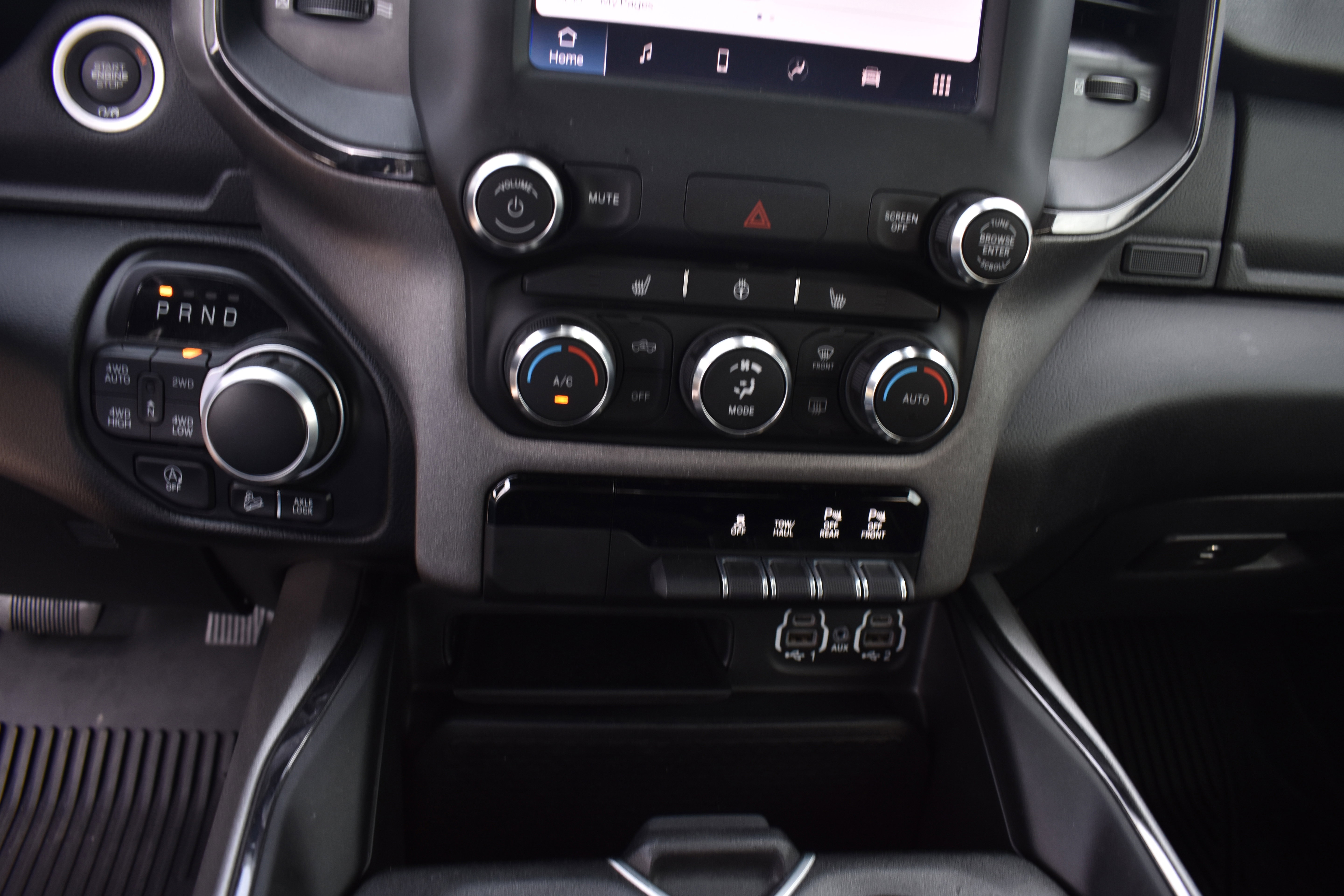 Used 2022 RAM 1500 Big Horn w/ Built-to-serve Edition AWD/4WD image 21