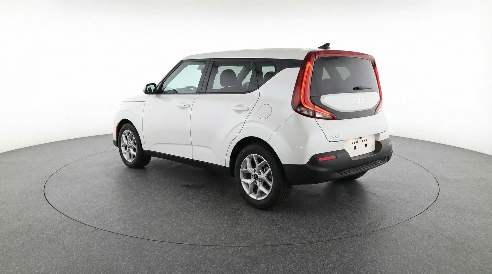 Used 2025 Kia Soul LX w/ LX Technology Package image 6