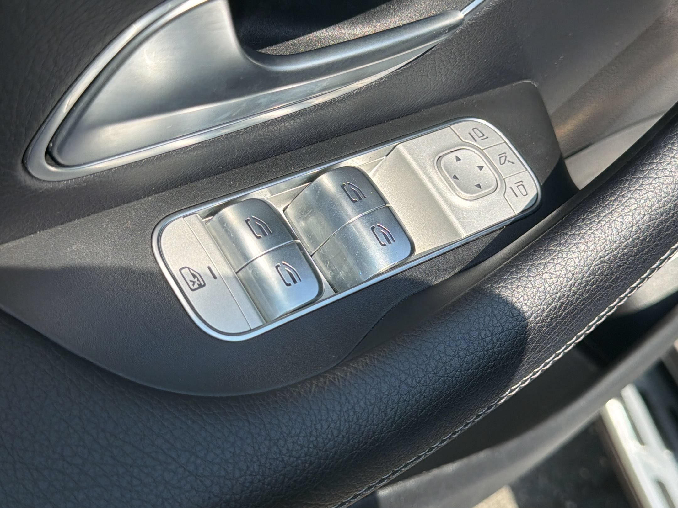 Used 2023 Mercedes-Benz GLS 450 4MATIC image 28