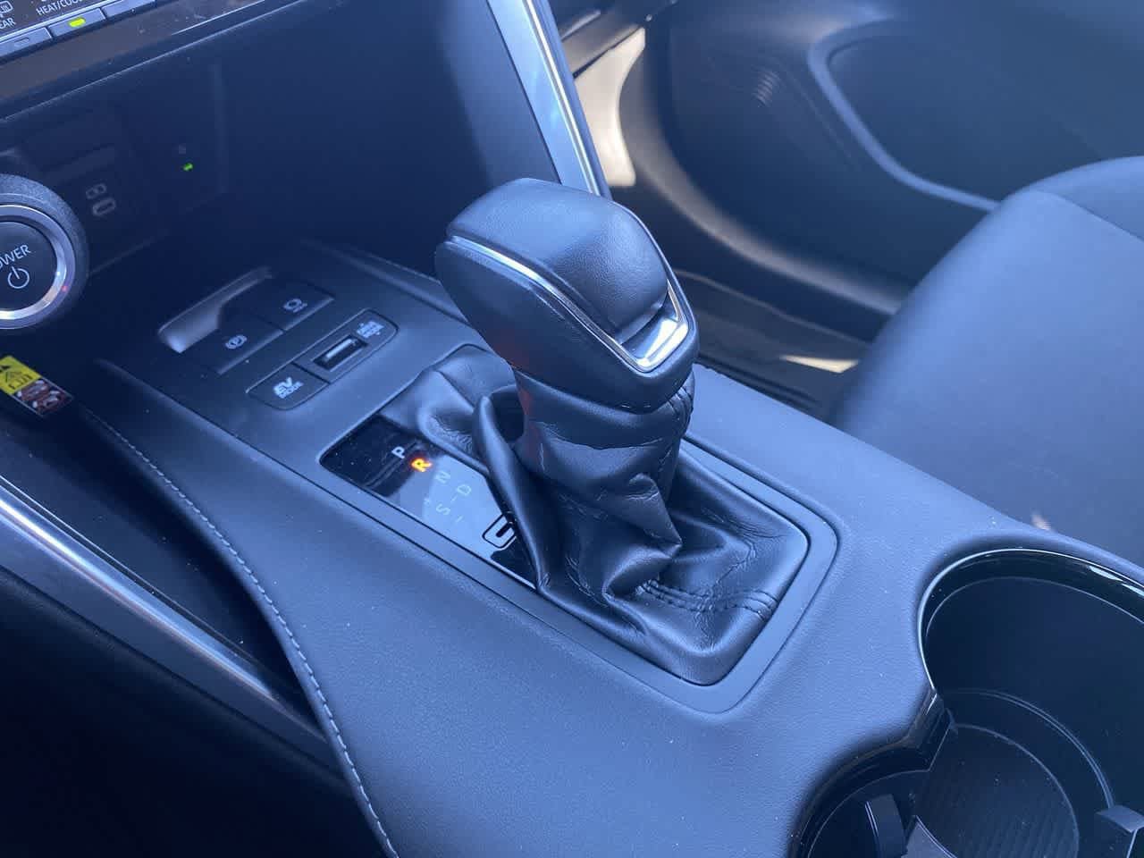 Certified 2024 Toyota Venza LE AWD/4WD image 19