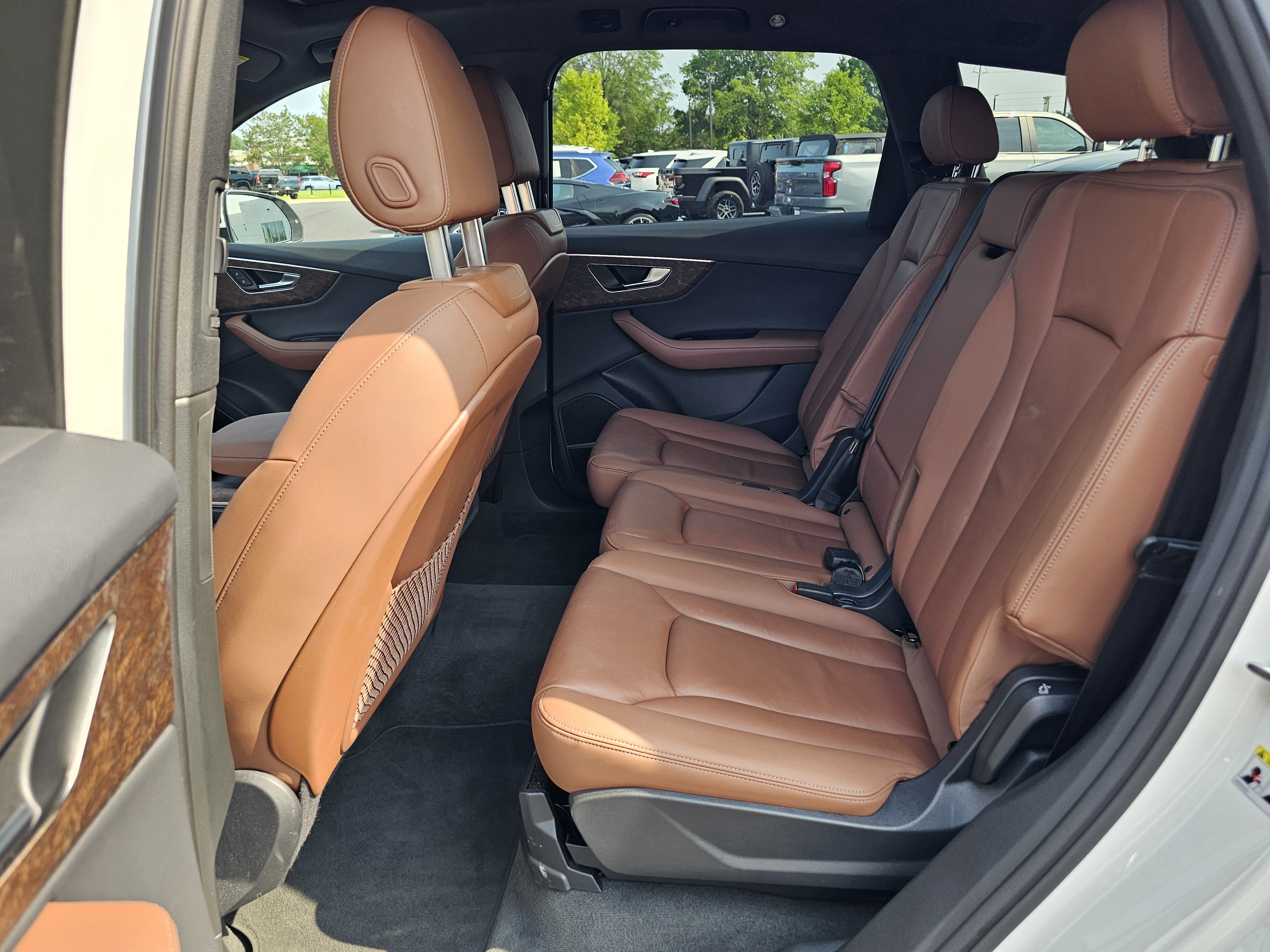 Used 2025 Audi Q7 3.0T Premium Plus AWD/4WD image 29