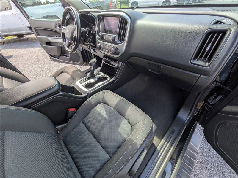 Used 2022 Chevrolet Colorado LT w/ LT Convenience Package image 21