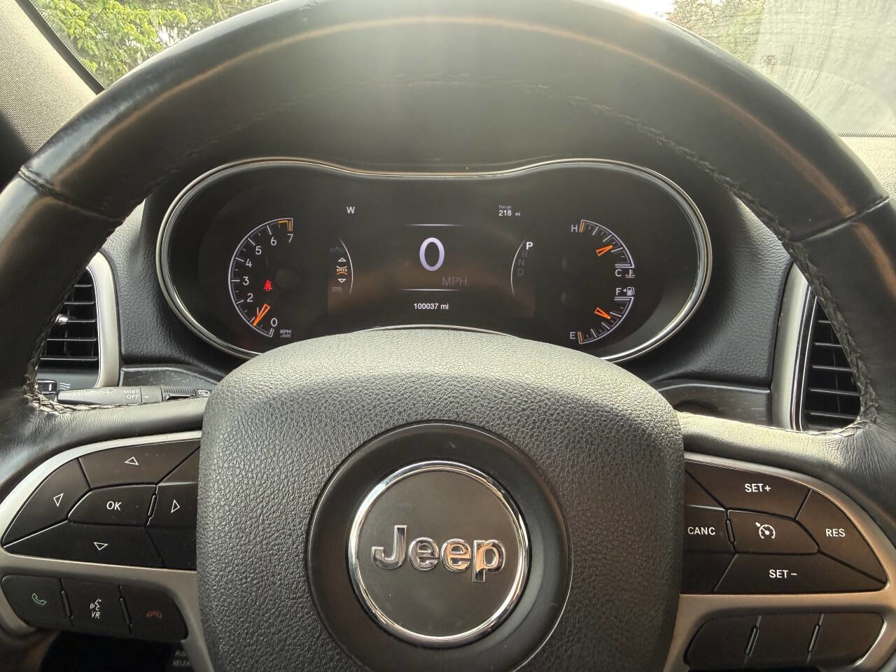 Used 2018 Jeep Grand Cherokee Altitude AWD/4WD image 12