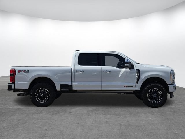 Used 2023 Ford F250 Platinum AWD/4WD image 2