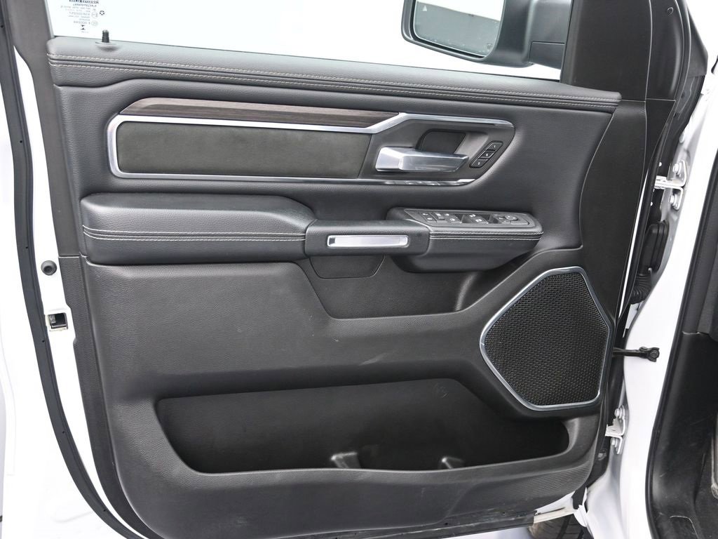 Used 2025 RAM 1500 Laramie image 10
