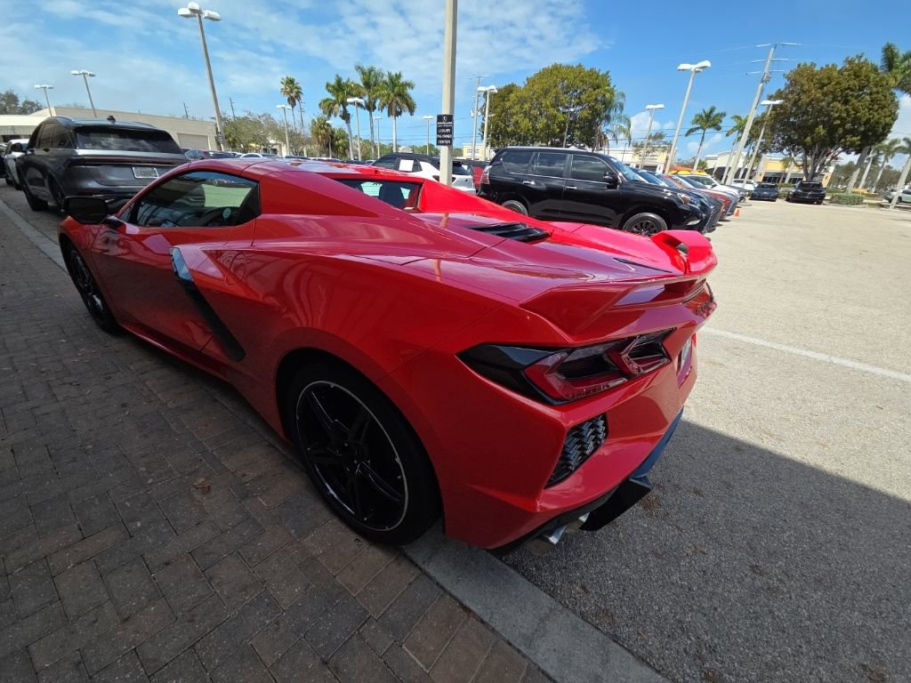 Used 2023 Chevrolet Corvette Stingray Convertible w/ Z51 Performance Package image 7