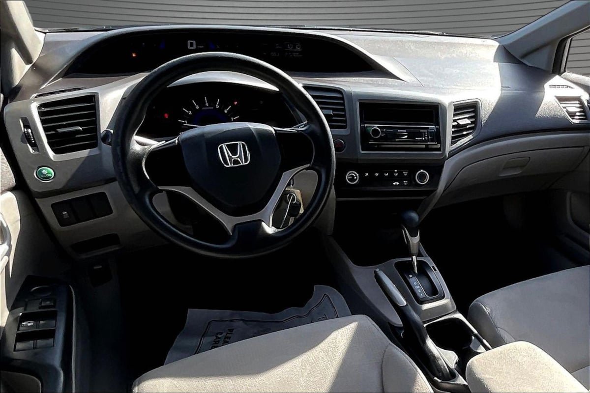 Used 2012 Honda Civic DX image 7