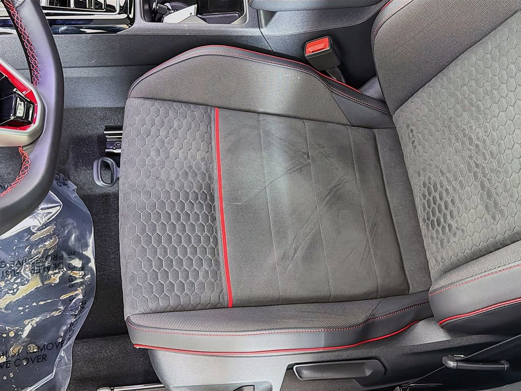 Used 2025 Volkswagen GTI SE image 23