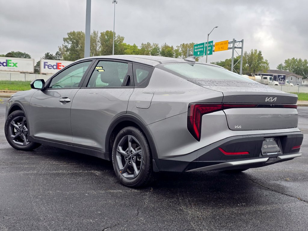 Used 2025 Kia K4 FWD image 11
