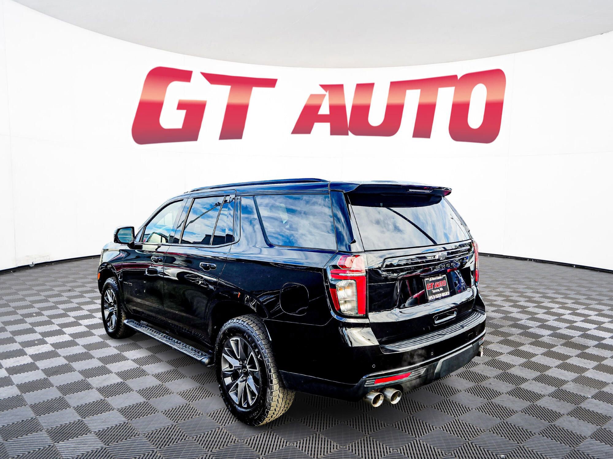 Used 2023 Chevrolet Tahoe Z71 w/ Off-Road Capability Package AWD/4WD image 5